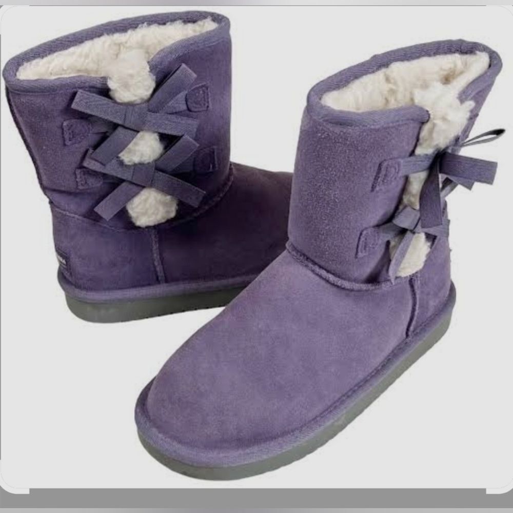 UGG Koolaburra Victoria Short purple Bailey Black Sheepskin Boots 7